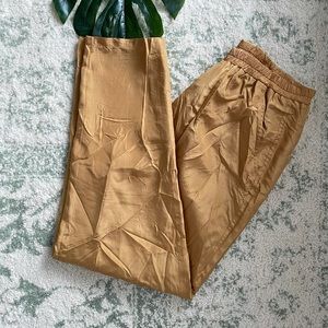 Rich golden 100% silk petite sophisticate pants S
